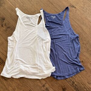 Mudd Women's Tank Tops in White and Navy